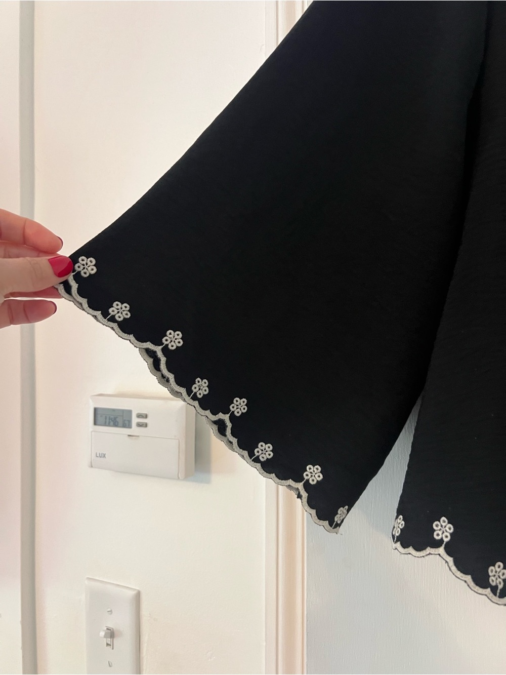 Adrianna Papell Black Embroidered Tie-Front Top size XL (Z139) - Picture 2 of 8
